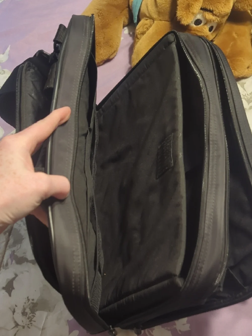 Targus Black and Gray Laptop Messenger Bag with Adjustable Strap